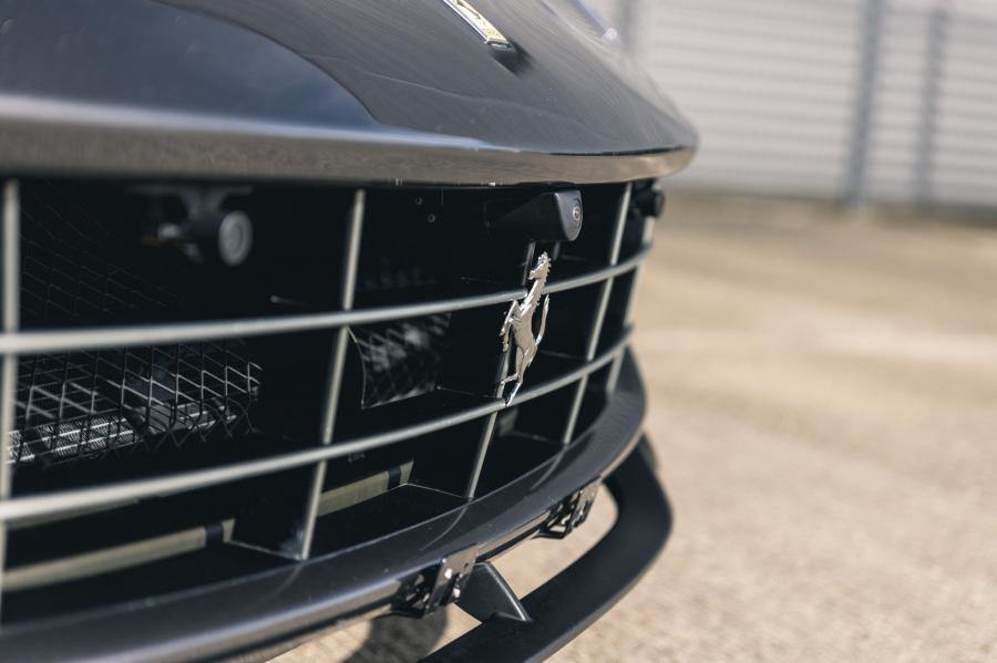 Детали экстерьера Ferrari F12berlinetta 2014 года  (UK) (фото 192 из 276)